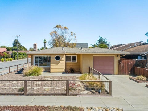 Photo of 424 Liberty Street, Santa Cruz, CA 95060 (MLS # ML82060619)