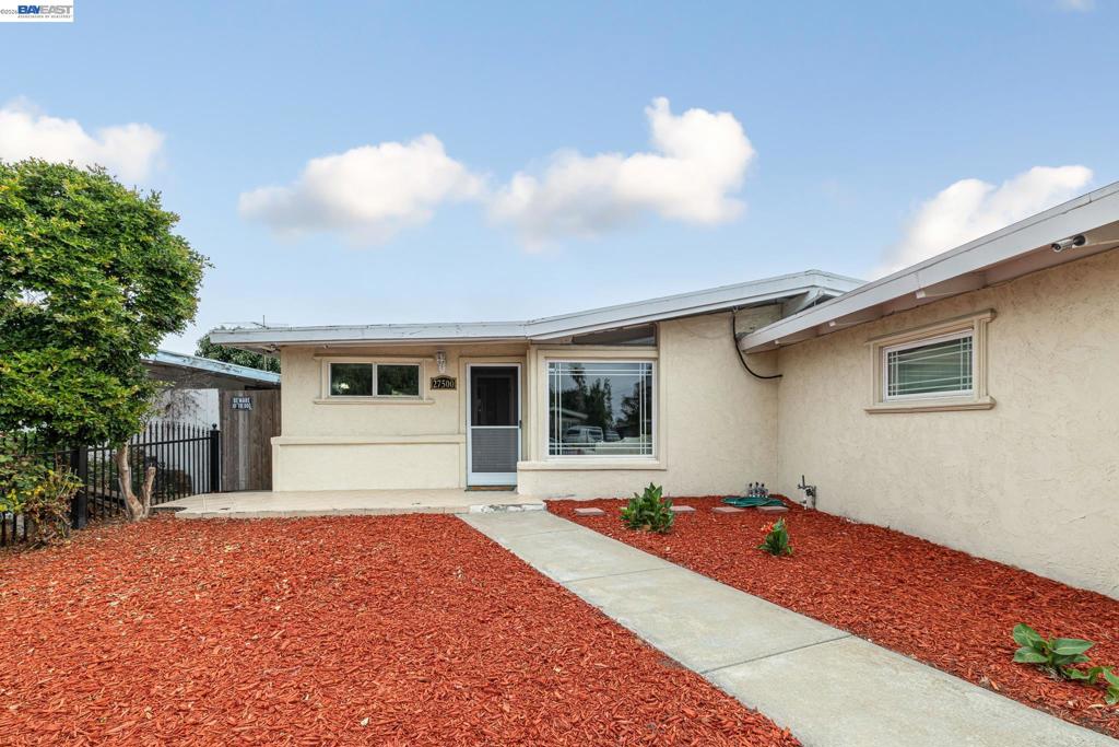 27500 La Porte Ave AVE, Hayward CA 94545