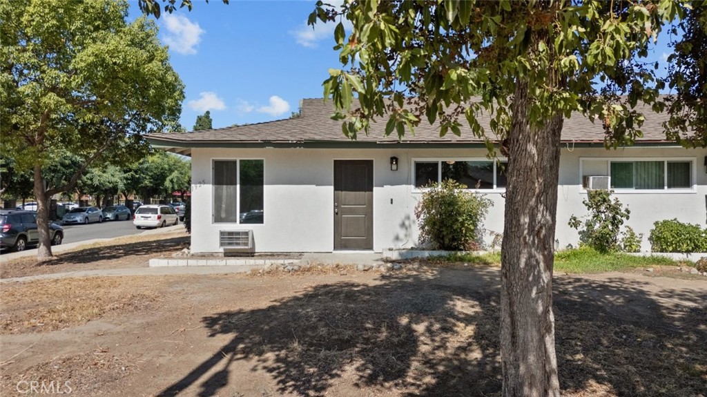Totally Remodeled & Beautiful home in Prime Pomona Location! Welcome to 1925 Royalty Drive, a stunning single-level home that has been completely remodeled with style and care. This bright and spacious 2-bedroom, 2-bathroom home offers 988 sq ft of modern living space and is located in one of the most desirable areas of Pomona. Upon entry, you're welcomed into a thoughtfully designed open floor plan featuring brand-new flooring, fresh paint, recessed lighting, and updated finishes throughout. The gorgeous kitchen boasts contemporary cabinetry, quartz countertops, perfect for cooking and entertaining. Both bathrooms have been beautifully renovated with modern fixtures. Additional highlights include an attached 1-car garage with direct access, private patio area, central heating and air conditioning, and in-unit laundry hookups. Located in a quiet and well-maintained community, this home is close to local schools, shopping, dining, and easy freeway access.