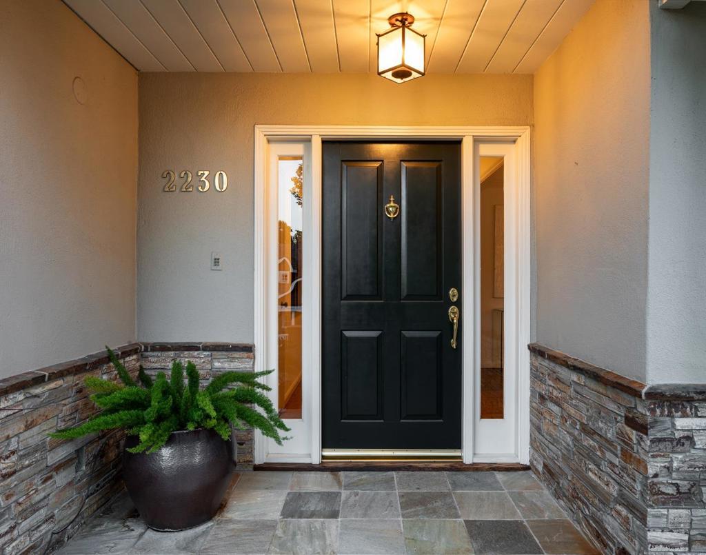 2230 Tioga Drive