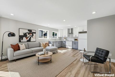 Photo of 975 Prevost Street, San Jose, CA 95125 (MLS # ML82025577) Photo of 975 Prevost Street, San Jose, CA 95125 (MLS # ML82025577)
