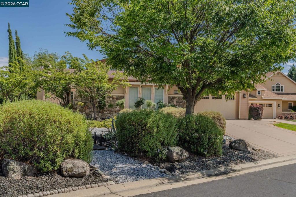 118 Glen View Court