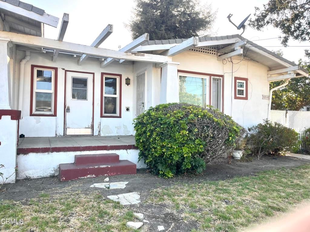 415 E Santa Barbara Street