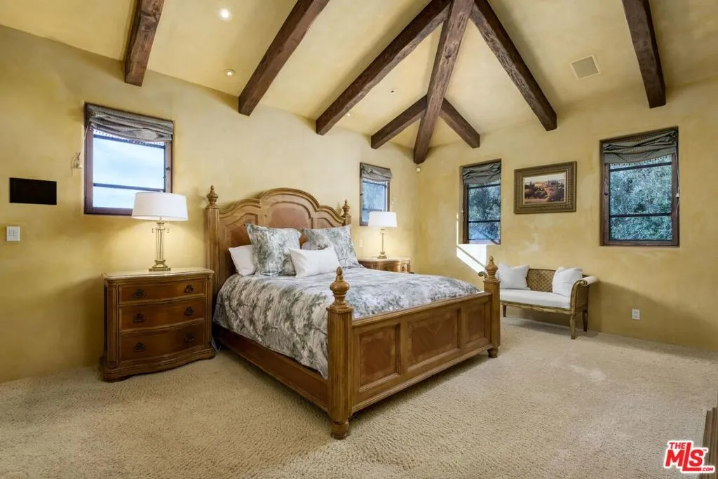 Carpinteria, California 93013, United States, 5 Bedrooms Bedrooms, ,10 BathroomsBathrooms,Residential,Active,2061