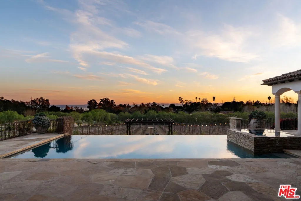 Carpinteria, California 93013, United States, 5 Bedrooms Bedrooms, ,10 BathroomsBathrooms,Residential,Active,2061