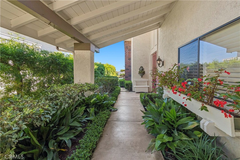 34 Mainsail Drive