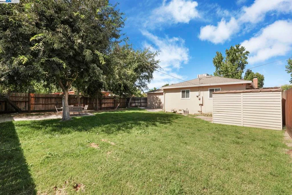 Modesto, California 95350, United States, 3 Bedrooms Bedrooms, ,2 BathroomsBathrooms,Residential,Active,214439