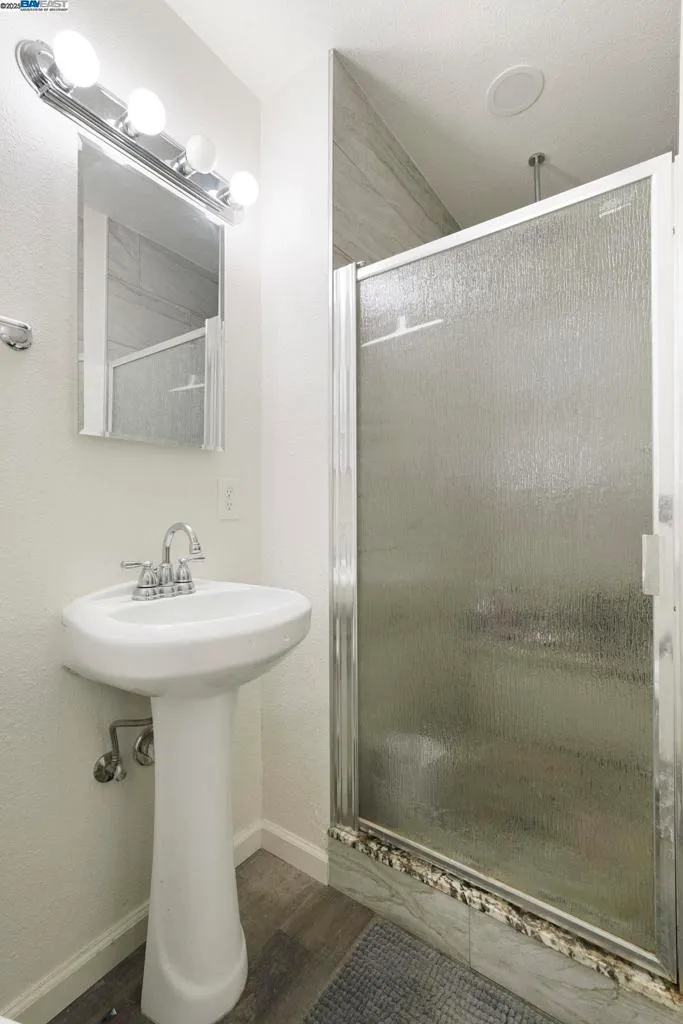 Modesto, California 95350, United States, 3 Bedrooms Bedrooms, ,2 BathroomsBathrooms,Residential,Active,214439