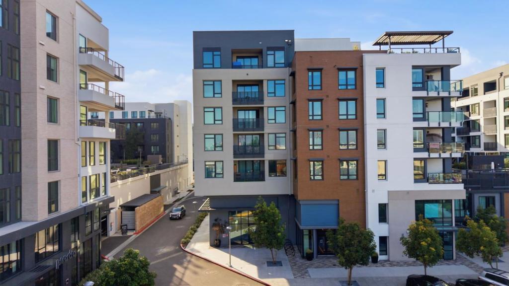 3578 Rambla Place 303