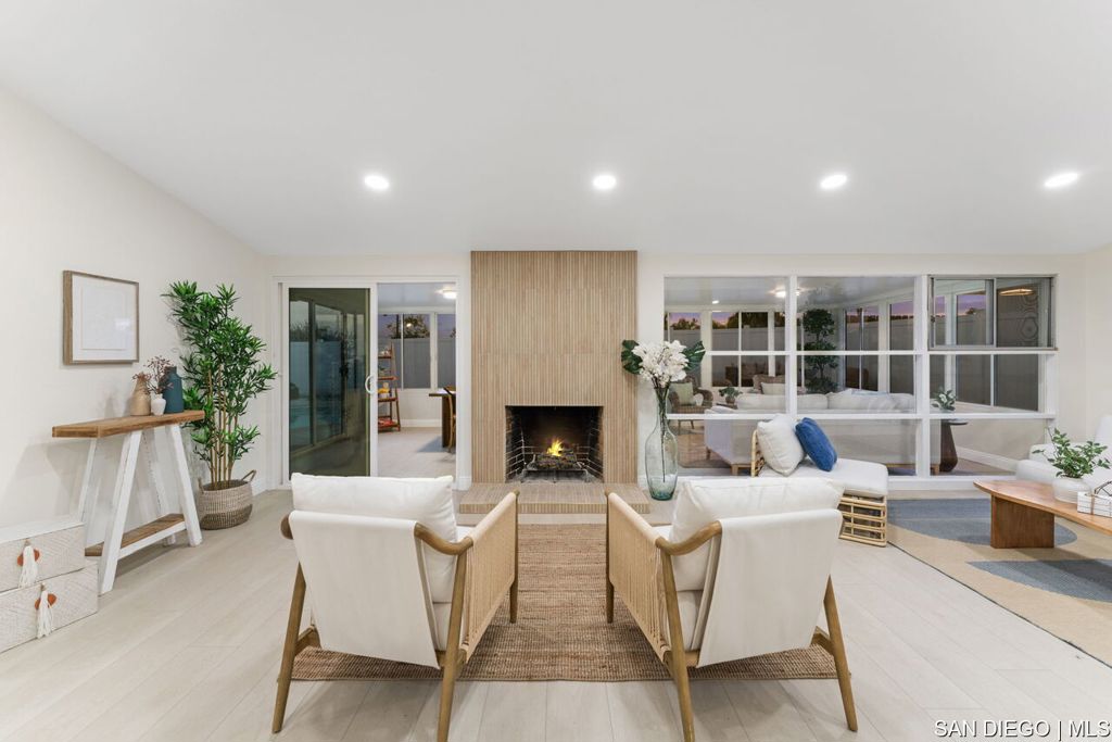 3424 Lockwood DR