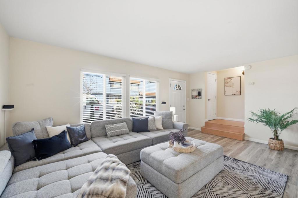 5475 Don Juan Circle