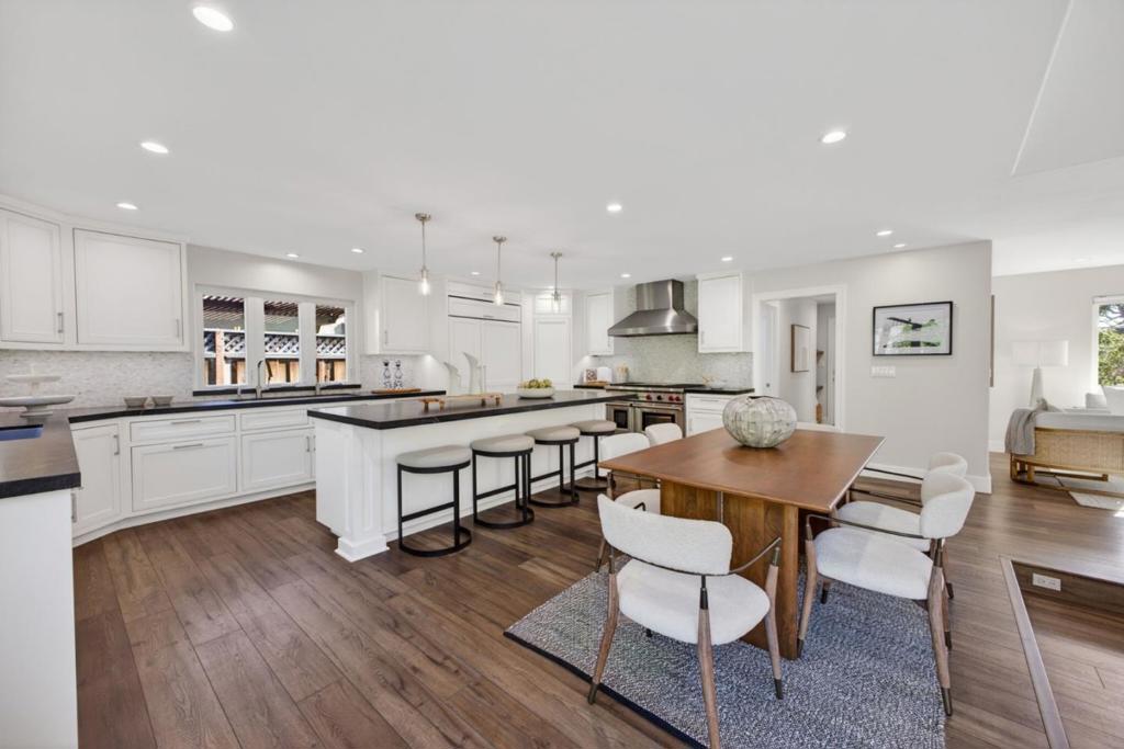 2705 Ramos Court