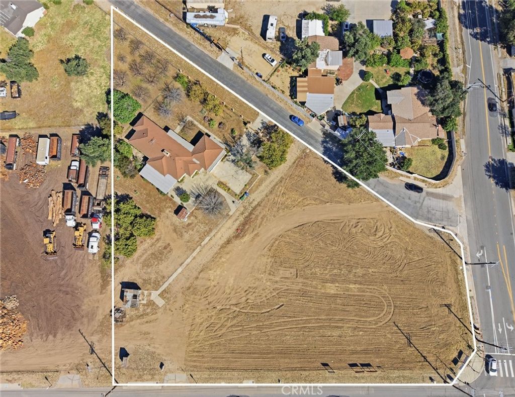 Photo of 10721 Andora Ave, Chatsworth, CA 91311 (MLS # SR26065083)