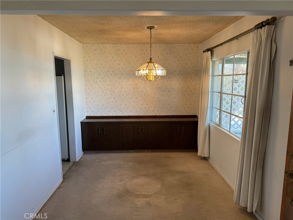 9432 Mountain Road