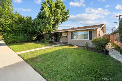 Photo of 24360 Vanowen Street, West Hills, CA 91307 (MLS # SR26200993)
