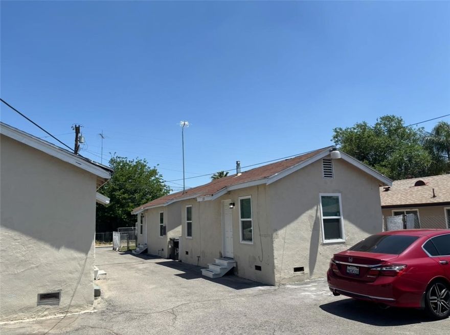 ....This STUDIO is almost like a " LITTLE HOUSE" very private end unit and individual....Take a look at the pictures