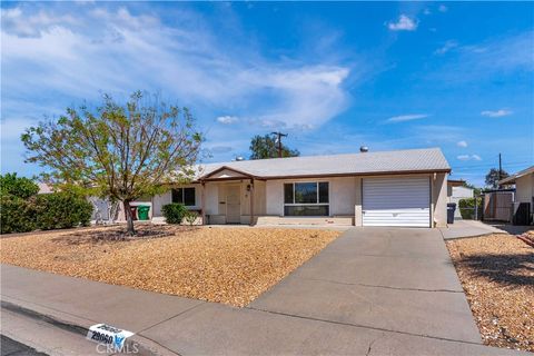 Photo of 29060 Waverly Dr, Menifee, CA 92586 (MLS # SW26085756)