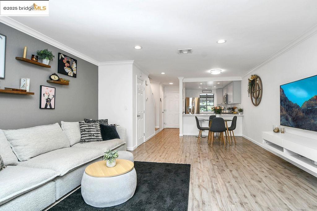 EASTGATE - Residential