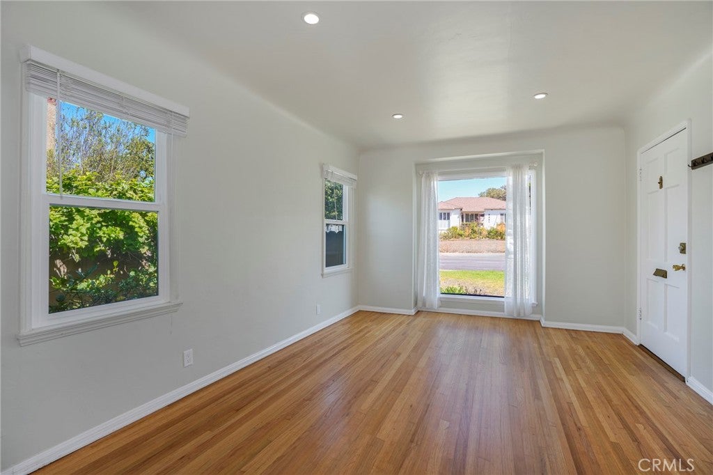 6320 W 85th Street