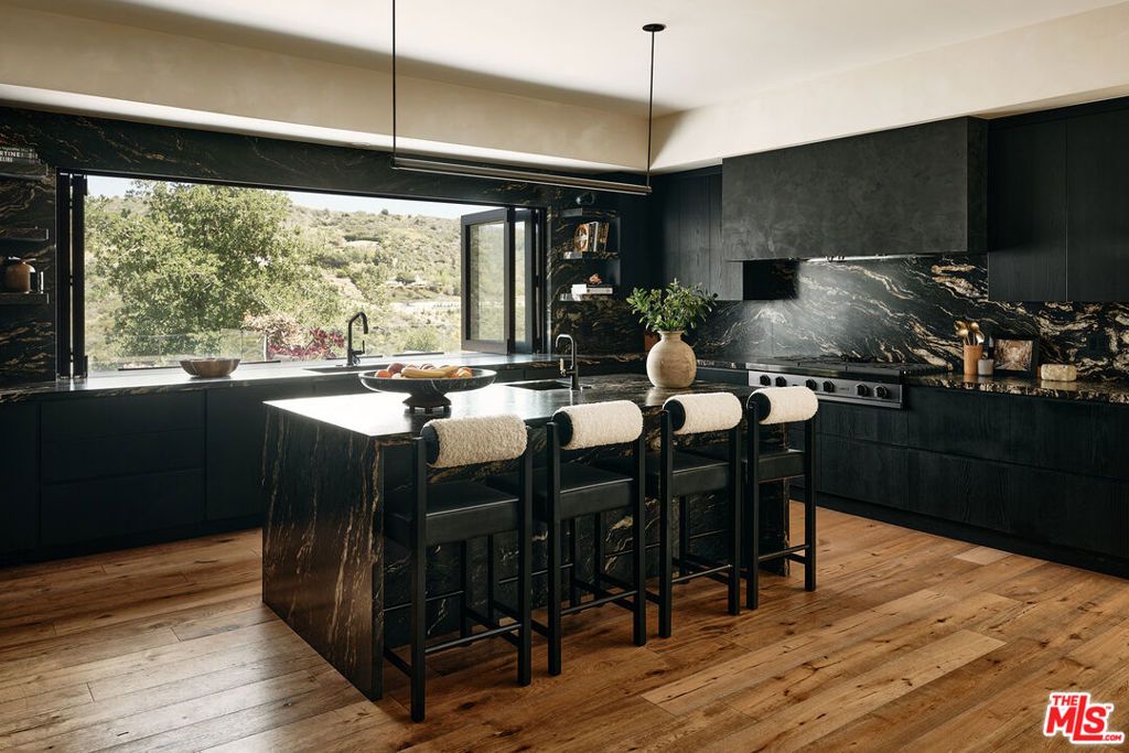 Photo of 2442 Banyan Drive, Los Angeles, CA 90049 (MLS # 25609225)