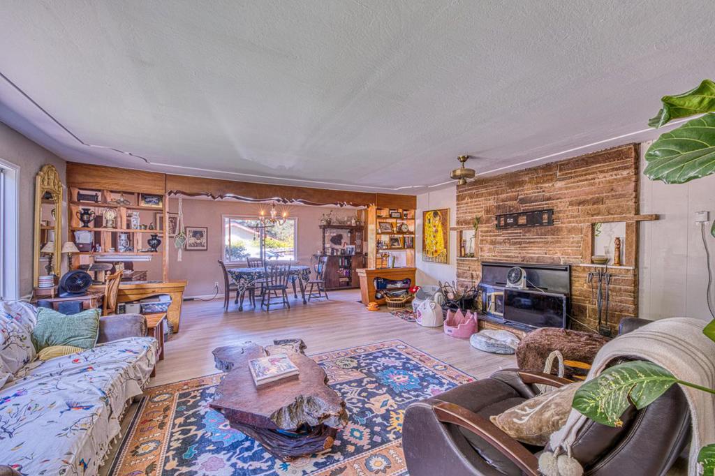 454 Paradise Road