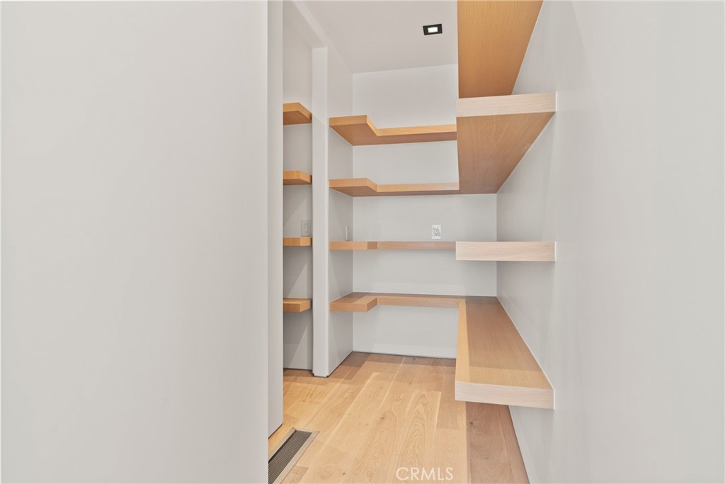 Irvine Terrace (IRVT) - Residential