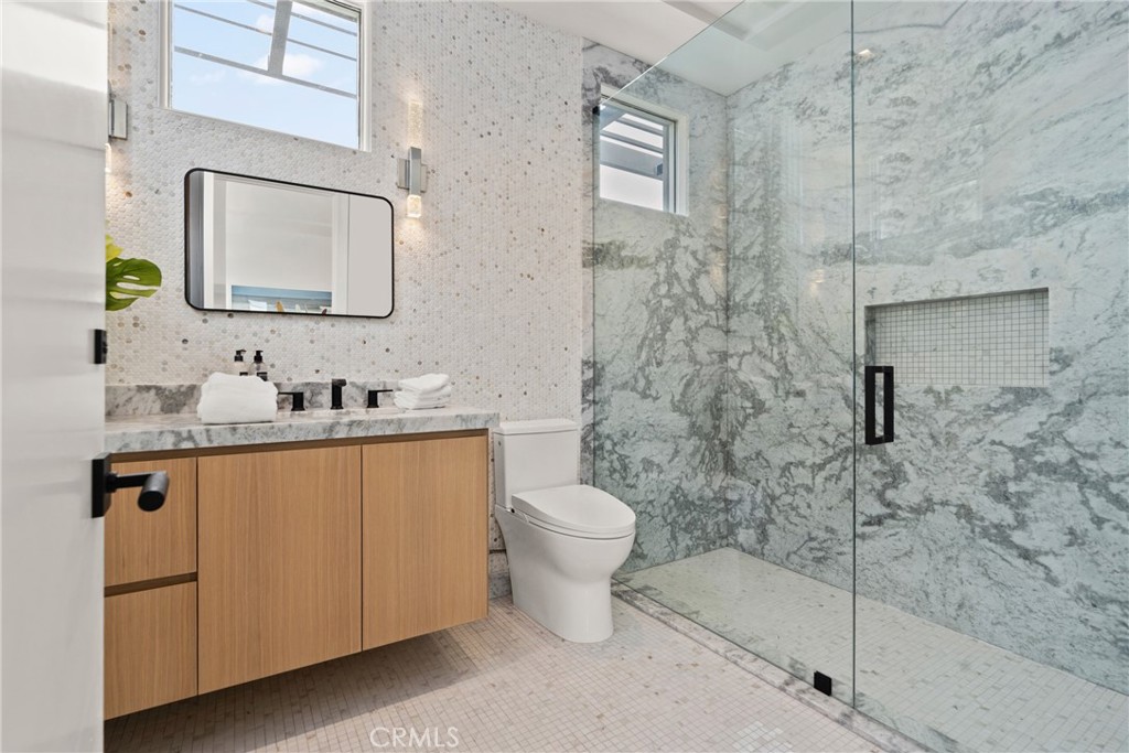 Irvine Terrace (IRVT) - Residential