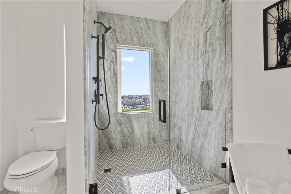 Irvine Terrace (IRVT) - Residential