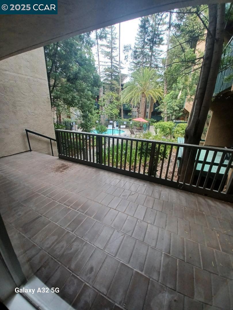 150 Sharene Ln 104