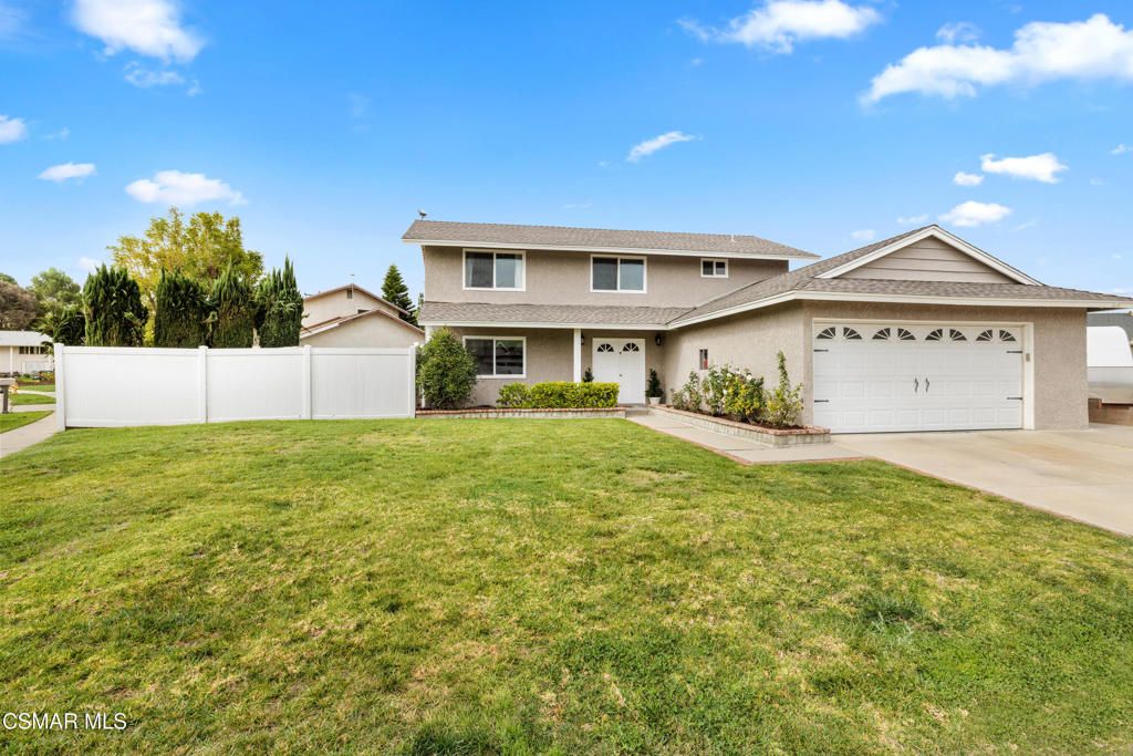 Photo of 1334 Parkhurst Street, Simi Valley, CA 93065 (MLS # 226001316)