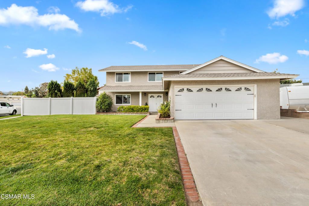Photo of 1334 Parkhurst Street, Simi Valley, CA 93065 (MLS # 226001316)
