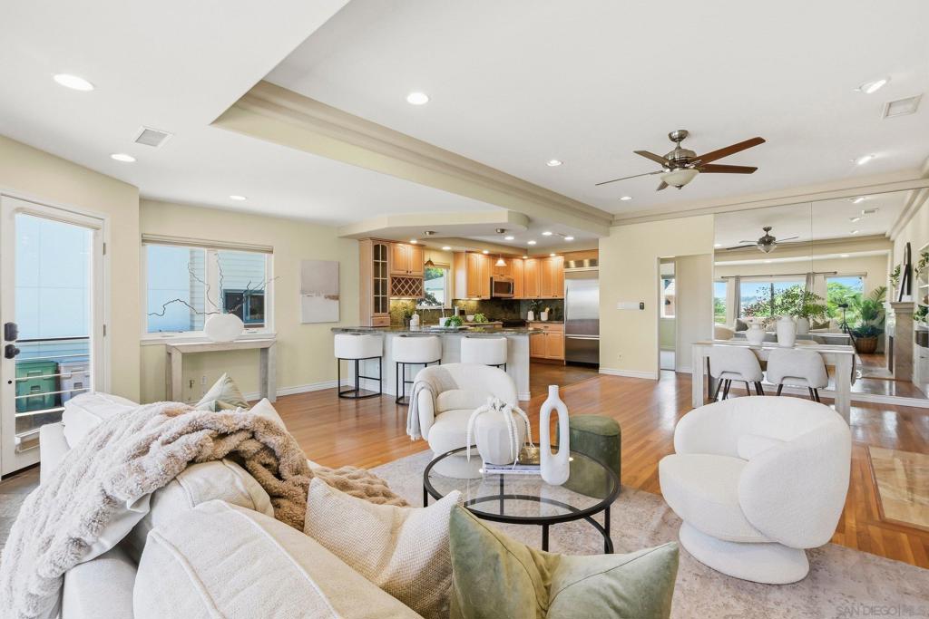3634 Crown Point Dr