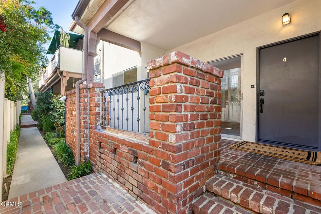 536 S Euclid Avenue 4