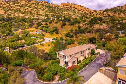 Photo of 150 SUMMIT Drive, West Hills, CA 91304 (MLS # SR26073276)