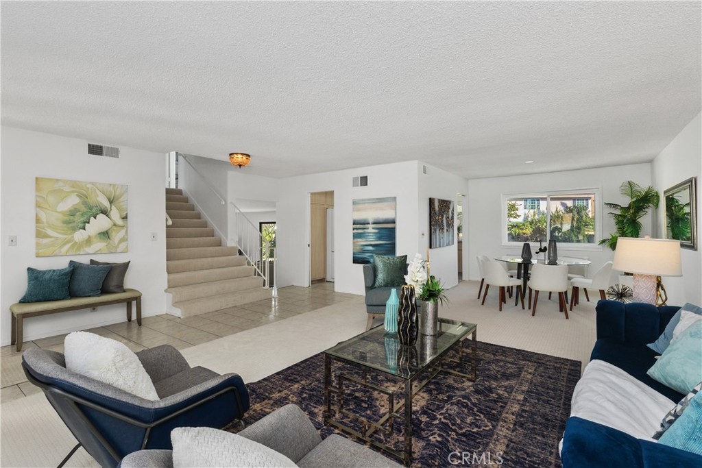 2210 E. Oshkosh Circle