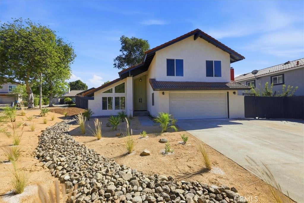 1580 Lakewood