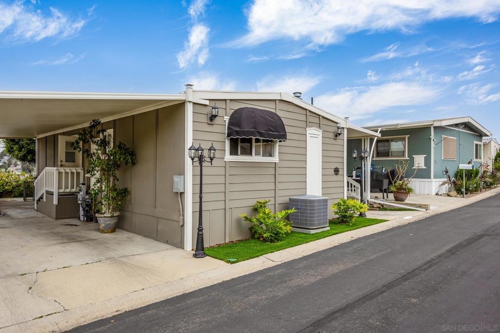 1815 Sweetwater Rd SPC 121