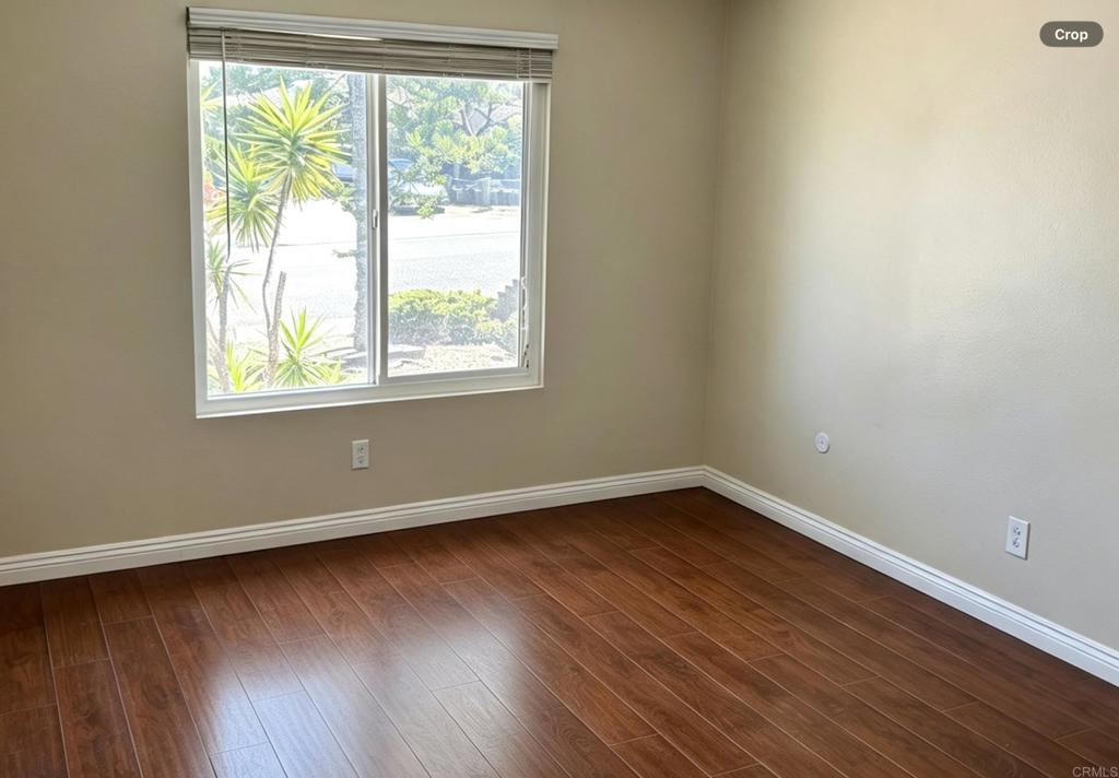 4552 Beverly Glen Drive