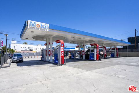 4380 W Adams Boulevard Los Angeles CA 90018