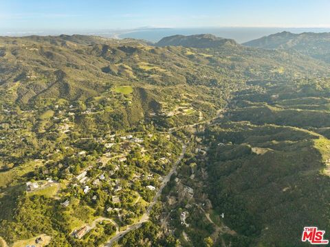 Photo of 1759 N Topanga Canyon Boulevard, Topanga, CA 90290 (MLS # 26796681)