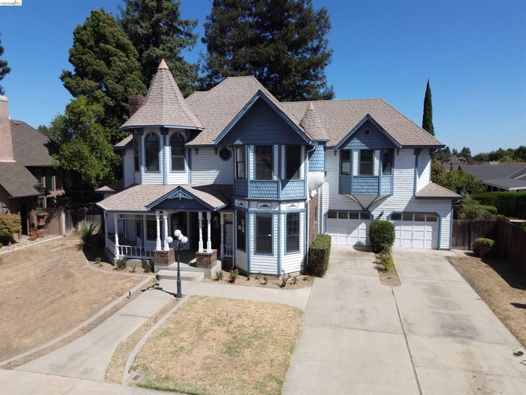3716 Viader Dr