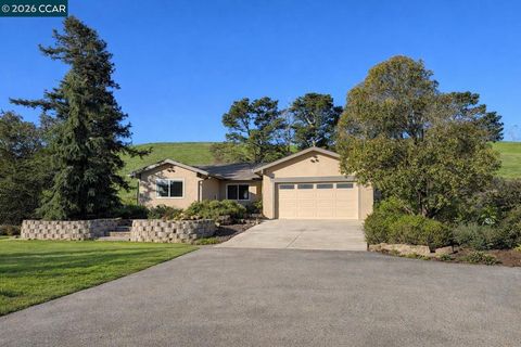 Photo of 9530 Morgan Territory Rd Rd, Livermore, CA 94551 (MLS # 41127126)