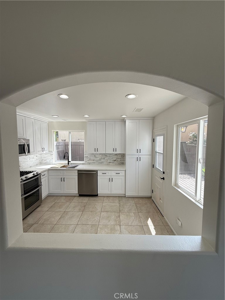 12 Poppyfield Lane