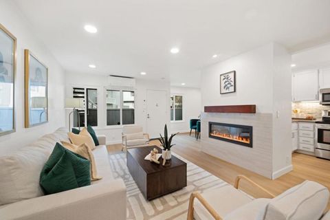 Photo of 932 La Barbera Drive, San Jose, CA 95126 (MLS # ML82041376)