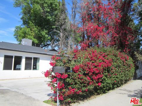 Photo of 6837 Lubao Avenue, Winnetka, CA 91306 (MLS # 25609697) Photo of 6837 Lubao Avenue, Winnetka, CA 91306 (MLS # 25609697)