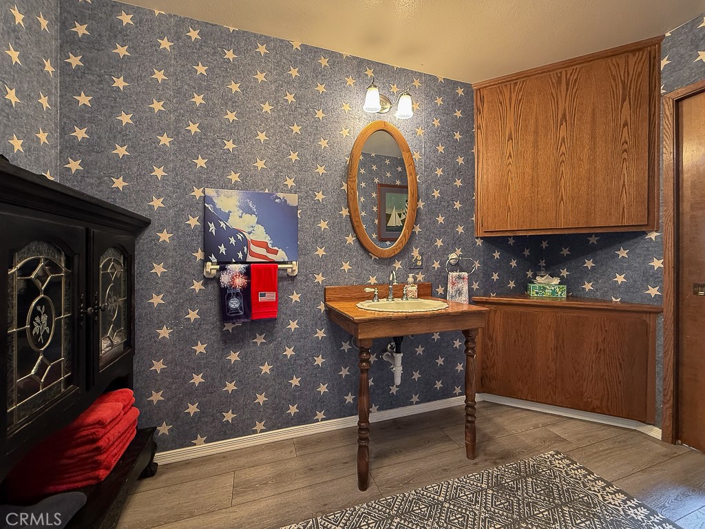 Top of the World(2170) - Residential