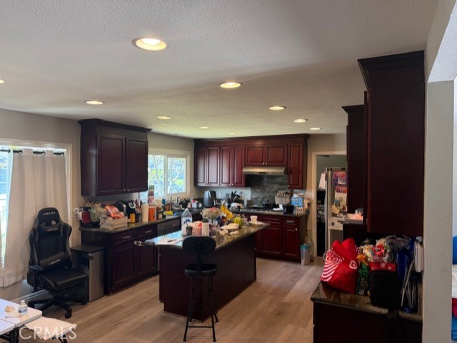 215 Delphia Avenue N