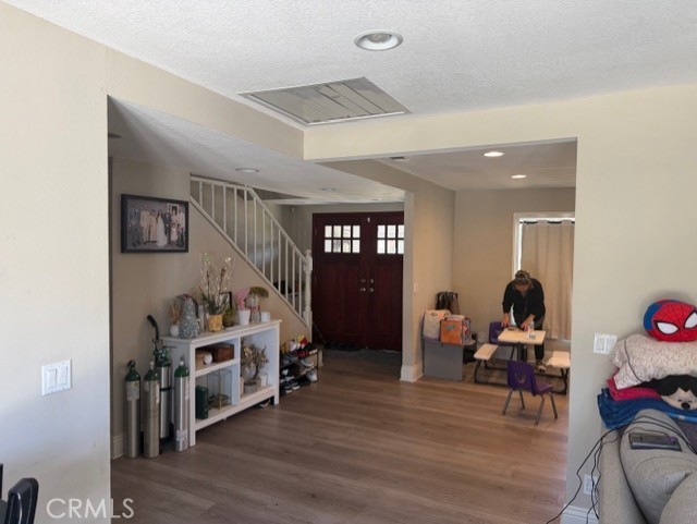 215 Delphia Avenue N