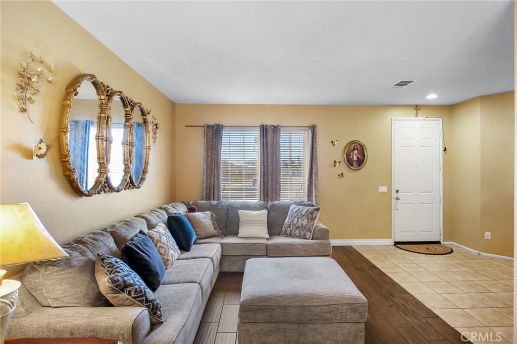 11183 Charleston
