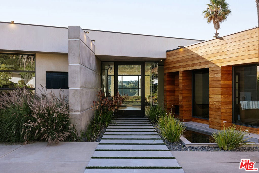 455 Castle Place